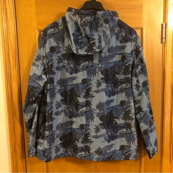 Levi's Men's Lightweight Hooded Popover Jacket, Light Blue Palm Print Size XXL - Picture 11 of 11